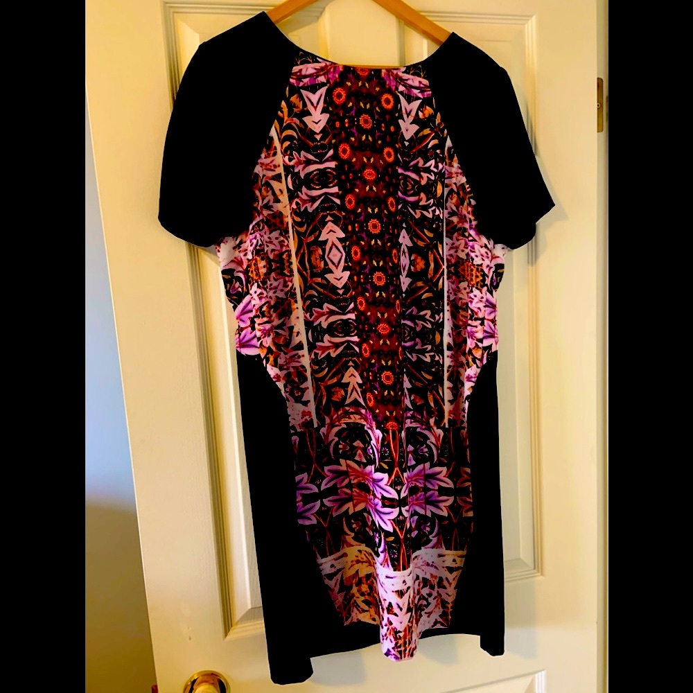 Beautiful floral shift dress🌺💕